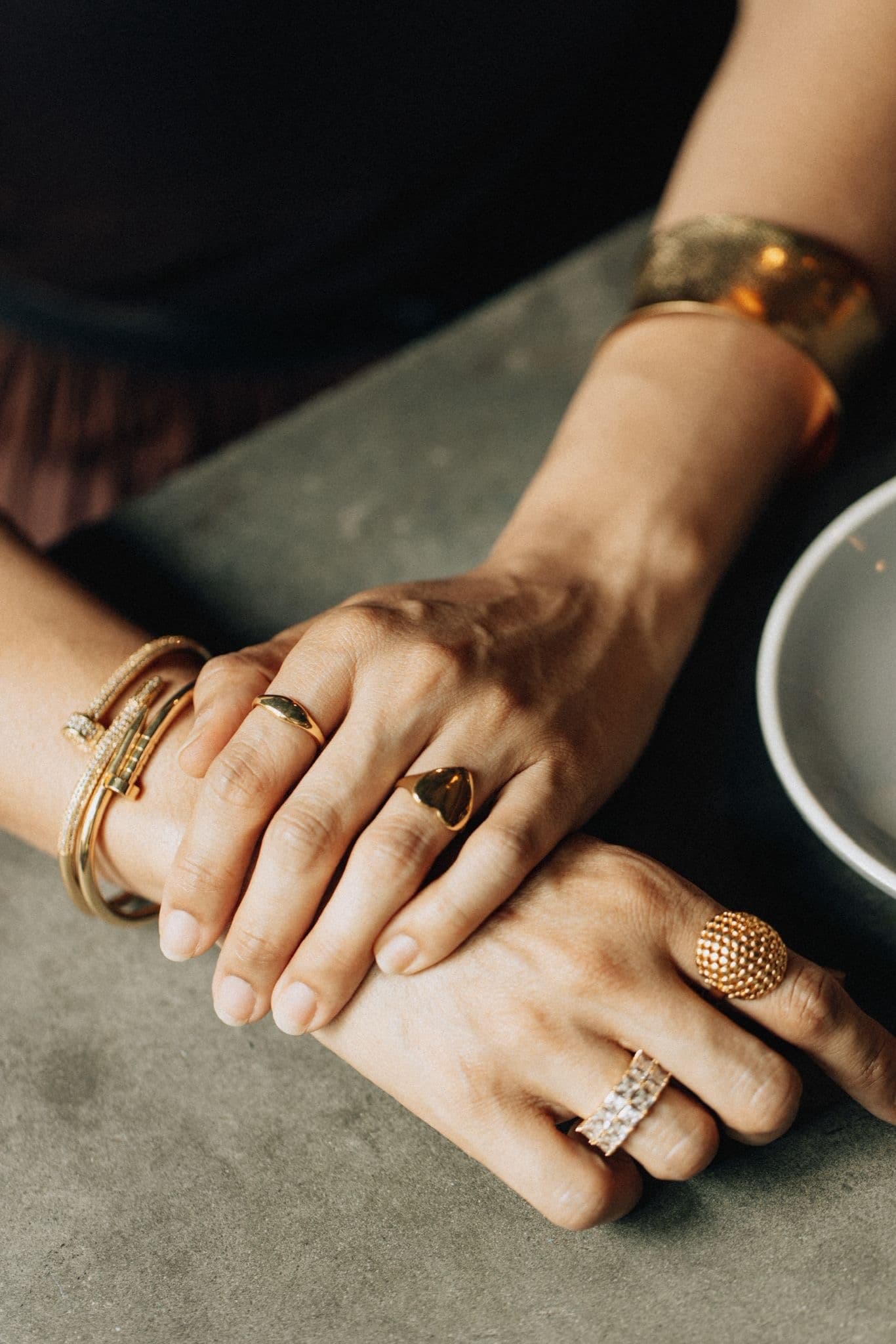 Aneis e pulseiras douradas - Conjunto completo